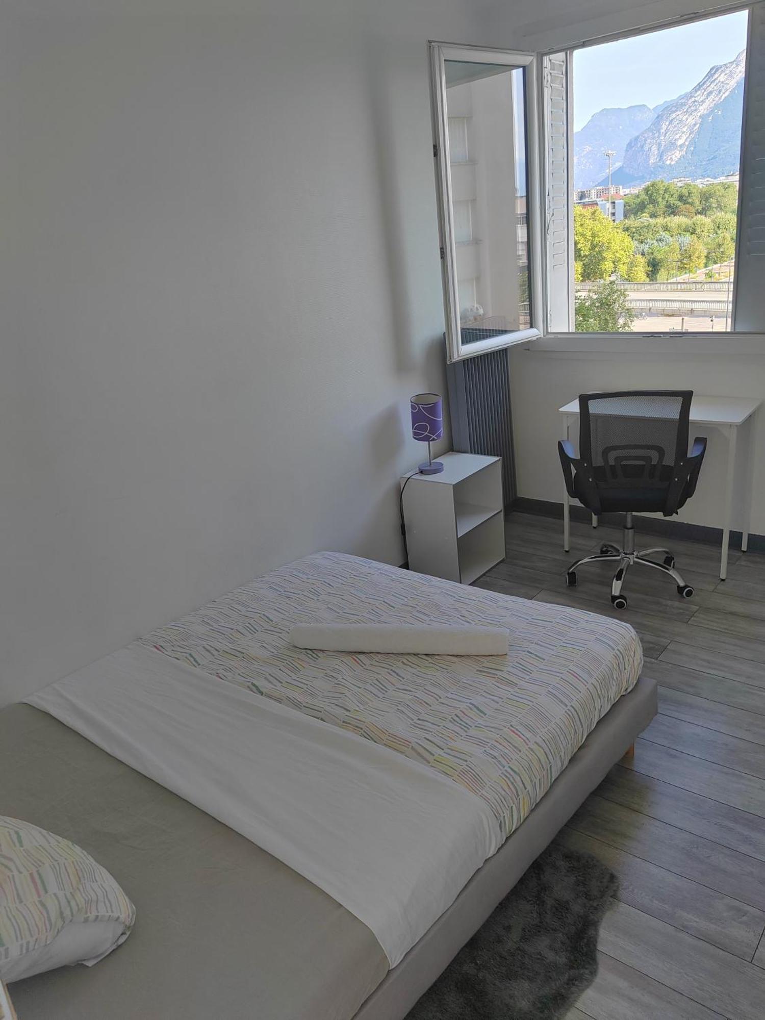 Une Chambre Dans Appartement Partage, Grenoble A 8 Min Du Centre-Ville Zewnętrze zdjęcie